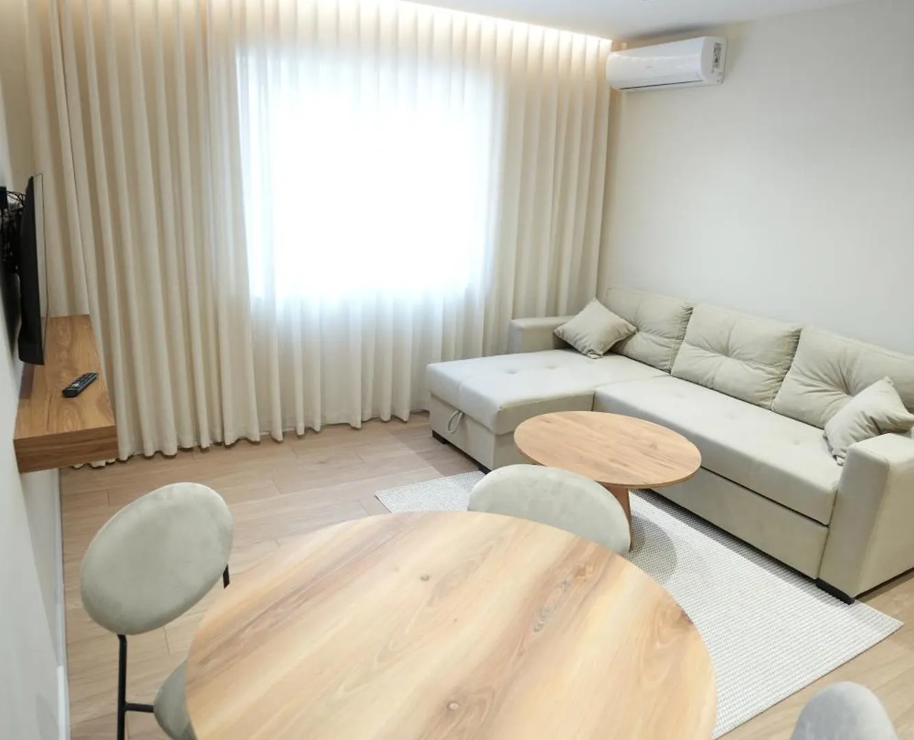 Huqi Luxury Apartments 1 티라나 0*,  알바니아